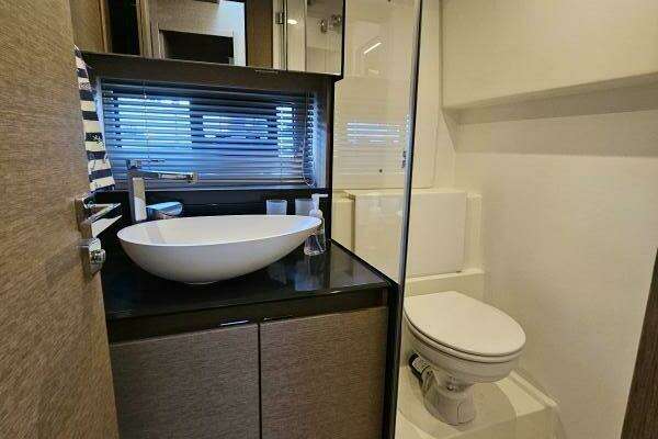 Prestige 460 Fly Yacht For Sale