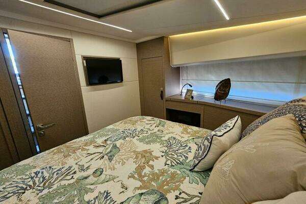 Prestige 460 Fly Yacht For Sale