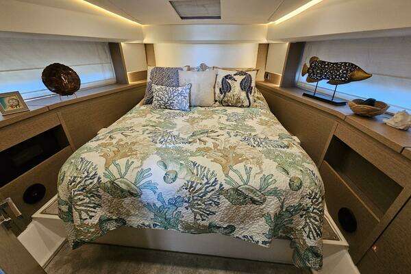 Prestige 460 Fly Yacht For Sale