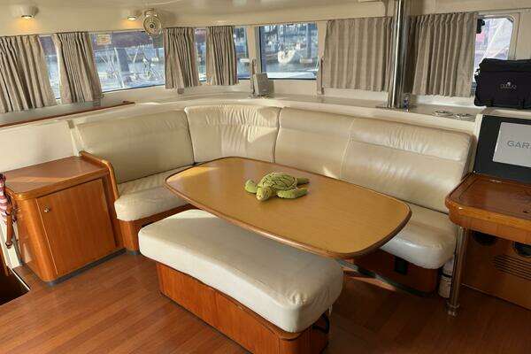 Lagoon 440 Yacht For Sale