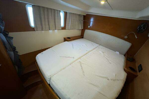 Lagoon 440 Yacht For Sale