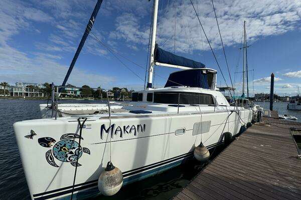 Photo of the 2006 Lagoon 440 "MAKANI"