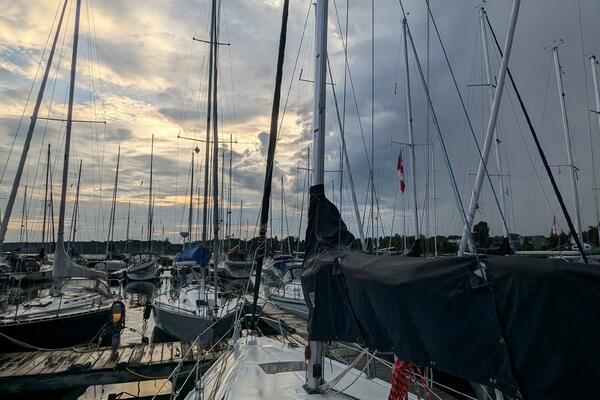 Larose des Vents V 33ft Hunter Yacht For Sale