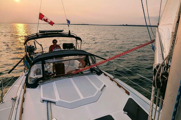 Larose des Vents V 33ft Hunter Yacht For Sale