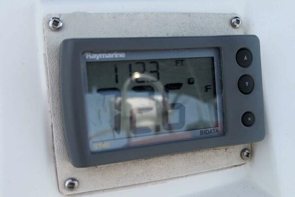 Larose des Vents V 33ft Hunter Yacht For Sale