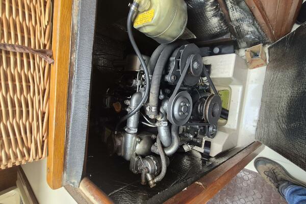 Larose des Vents V 33ft Hunter Yacht For Sale