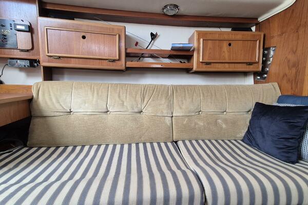 Larose des Vents V 33ft Hunter Yacht For Sale