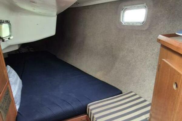 Larose des Vents V 33ft Hunter Yacht For Sale