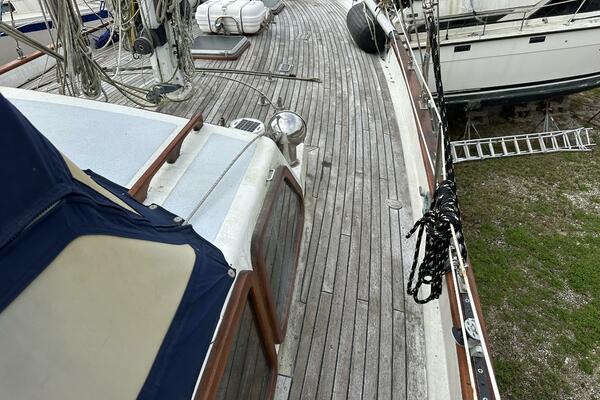 Big Adventure 46ft Oceanic Yacht For Sale