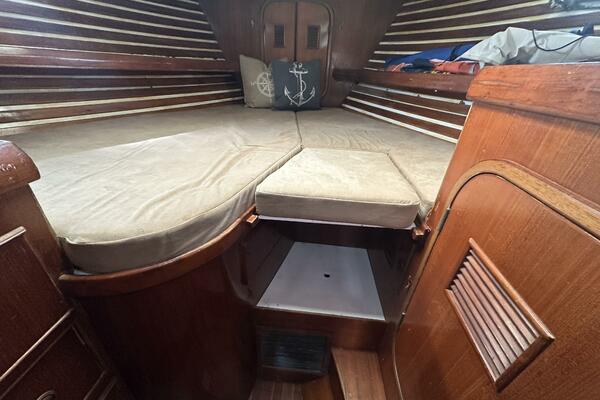 Big Adventure 46ft Oceanic Yacht For Sale