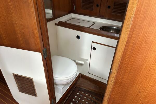 Big Adventure 46ft Oceanic Yacht For Sale