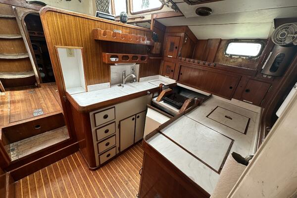 Big Adventure 46ft Oceanic Yacht For Sale