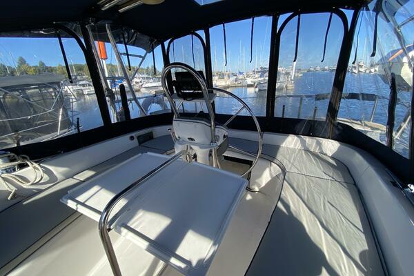 Monarch 35ft Hunter Yacht For Sale