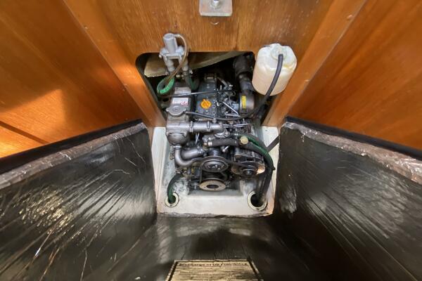 Monarch 35ft Hunter Yacht For Sale