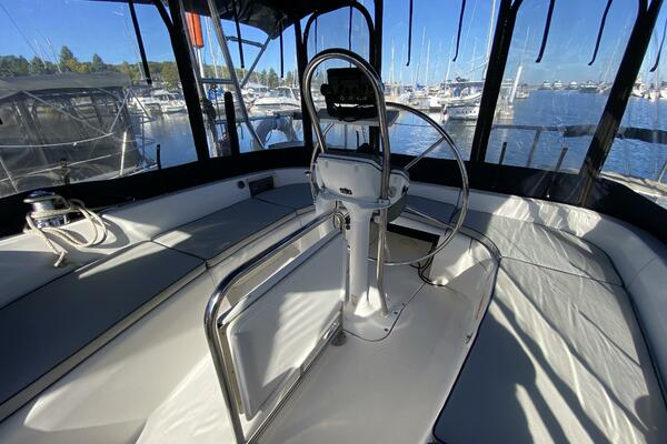 Monarch 35ft Hunter Yacht For Sale