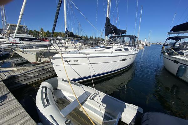 Monarch 35ft Hunter Yacht For Sale
