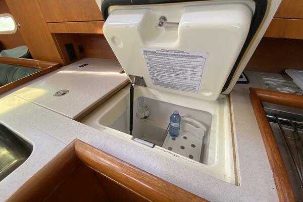 Monarch 35ft Hunter Yacht For Sale