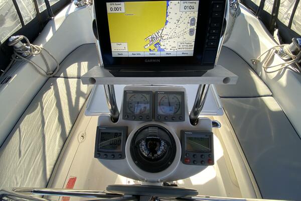 Monarch 35ft Hunter Yacht For Sale