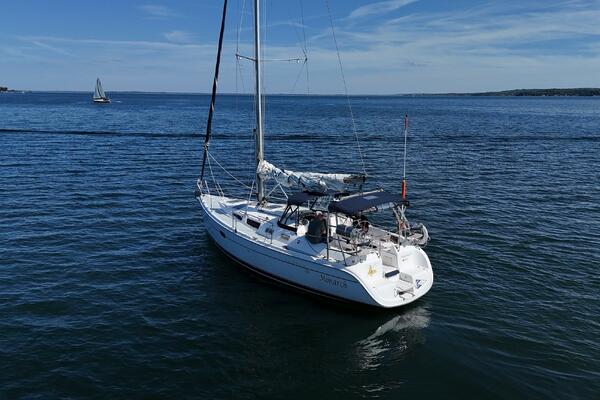 Monarch 35ft Hunter Yacht For Sale