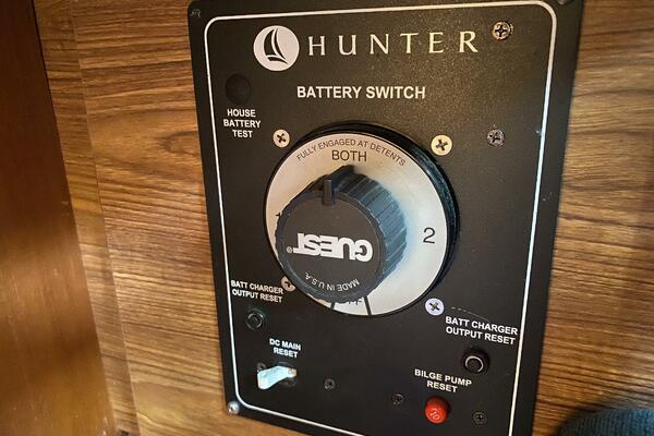 Monarch 35ft Hunter Yacht For Sale