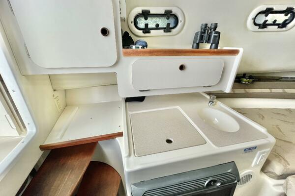 28ft Pursuit Yacht For Sale 28ft Pursuit Yacht For Sale