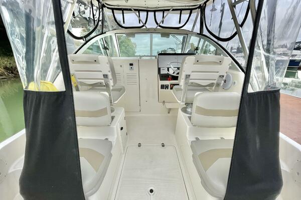 28ft Pursuit Yacht For Sale 28ft Pursuit Yacht For Sale
