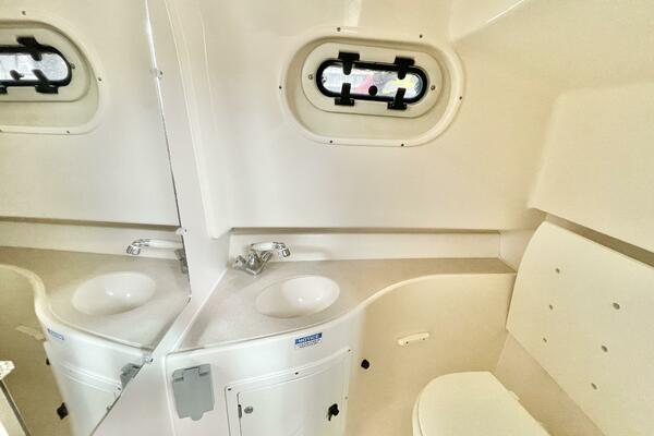 28ft Pursuit Yacht For Sale 28ft Pursuit Yacht For Sale