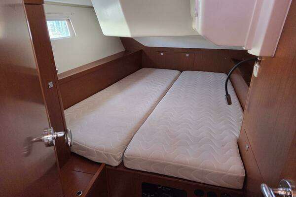 Beneteau Oceanis 41 Yacht For Sale