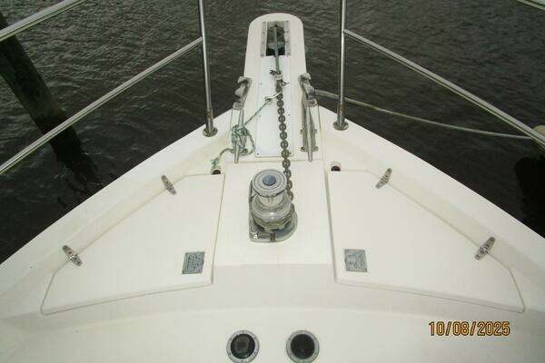 Photo of the 1994 Sabreline Sedan Flybridge "Danu"