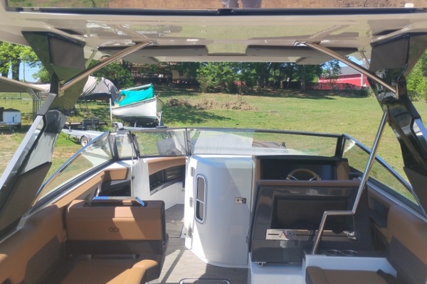 29ft Cobalt Yacht For Sale