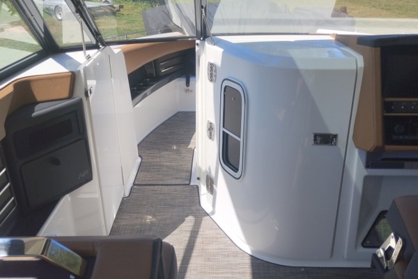 29ft Cobalt Yacht For Sale