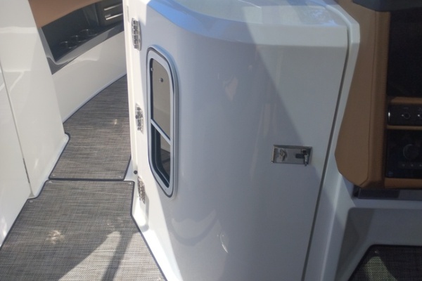 29ft Cobalt Yacht For Sale