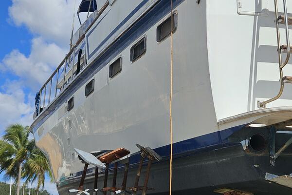 Adventure 48ft CHB Yacht For Sale
