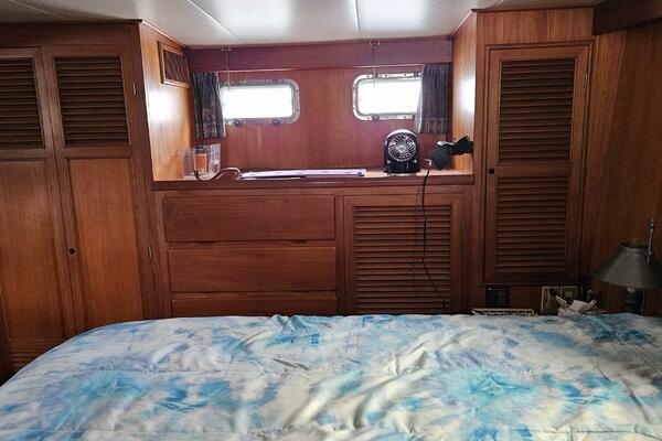 Adventure 48ft CHB Yacht For Sale