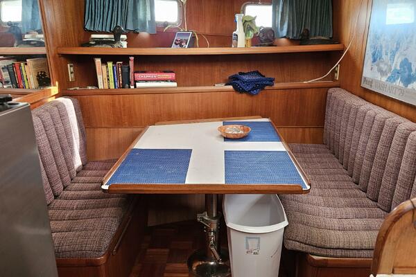 Adventure 48ft CHB Yacht For Sale