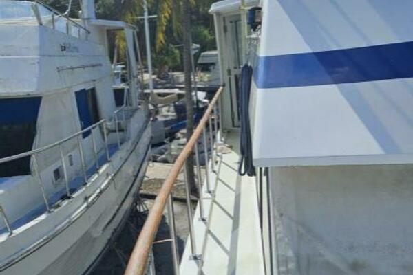 Adventure 48ft CHB Yacht For Sale