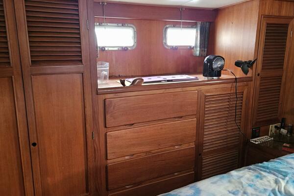 Adventure 48ft CHB Yacht For Sale