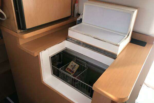 Fountaine Pajot Lipari 41 Yacht For Sale