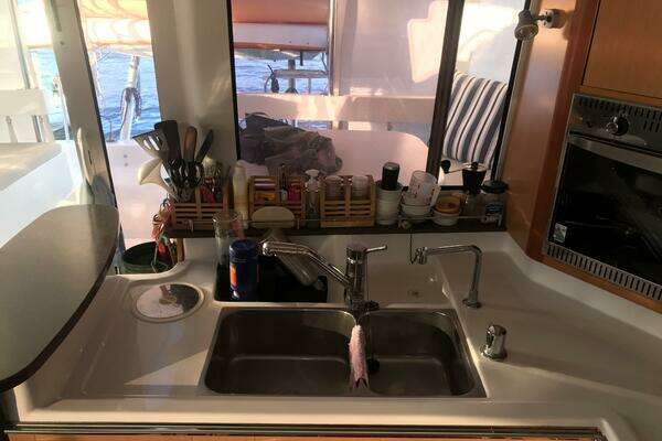 Fountaine Pajot Lipari 41 Yacht For Sale