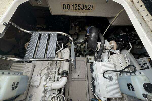 Sea Ray 510 Sundancer Yacht For Sale