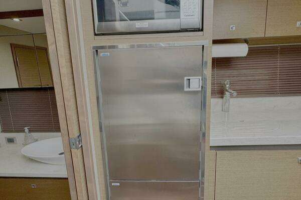 Sea Ray 510 Sundancer Yacht For Sale