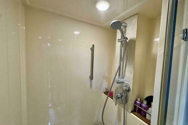 Sea Ray 510 Sundancer Yacht For Sale