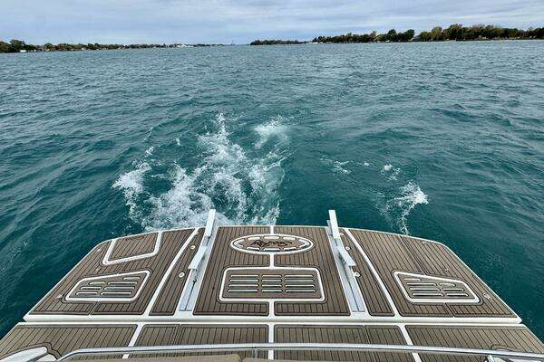 Sea Ray 510 Sundancer Yacht For Sale