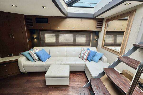 Sea Ray 510 Sundancer Yacht For Sale