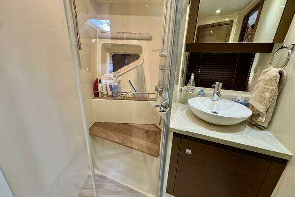 Sea Ray 510 Sundancer Yacht For Sale