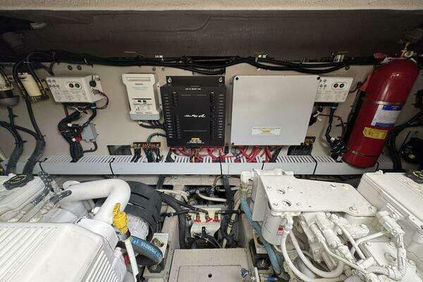 Sea Ray 510 Sundancer Yacht For Sale