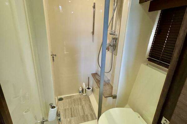 Sea Ray 510 Sundancer Yacht For Sale