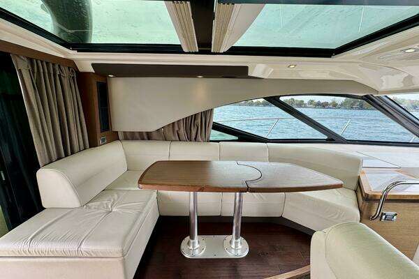 Sea Ray 510 Sundancer Yacht For Sale