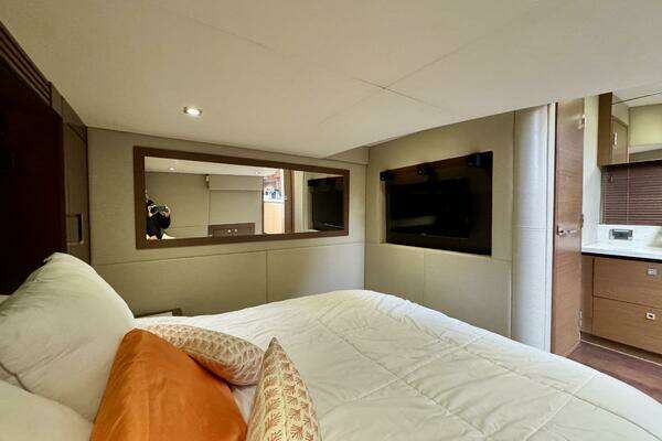 Sea Ray 510 Sundancer Yacht For Sale