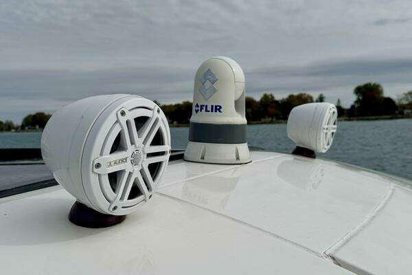 Sea Ray 510 Sundancer Yacht For Sale